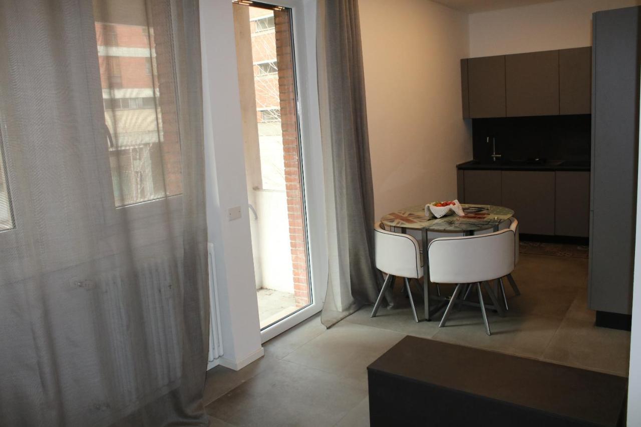 Ferienwohnung Al Grattacielotrenta Verona Exterior foto